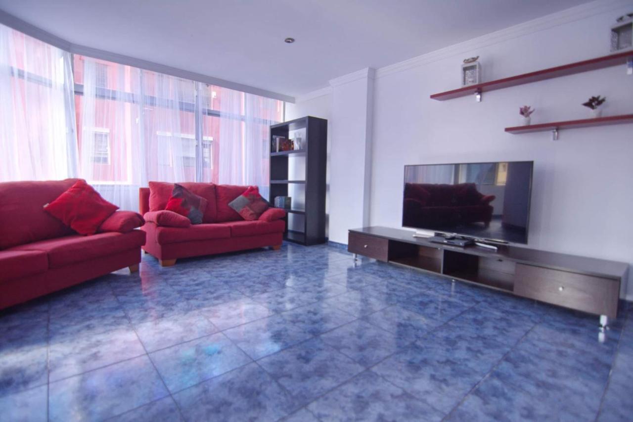 110 Square Meters, 5 Min Of All-best Area Of Palmas
